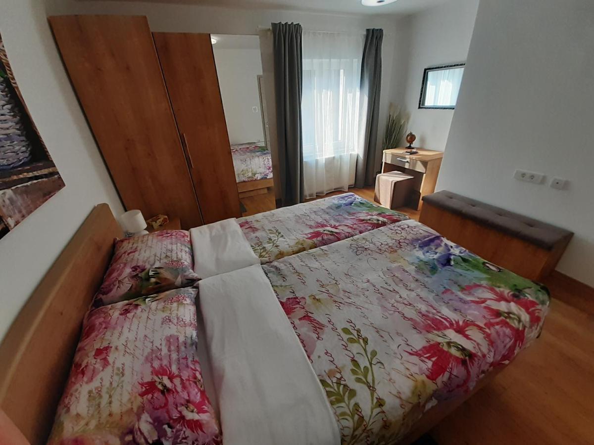 Apartman Ela Donji Rukavac Exterior foto